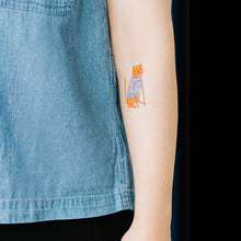 Sweater Cat Tattoo